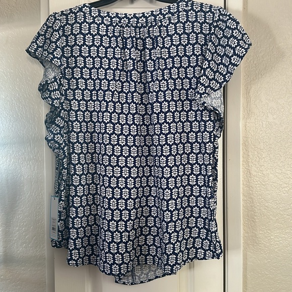Draper James Navy & White Square Neck Flutter Sleeve Top - Picture 3 of 7